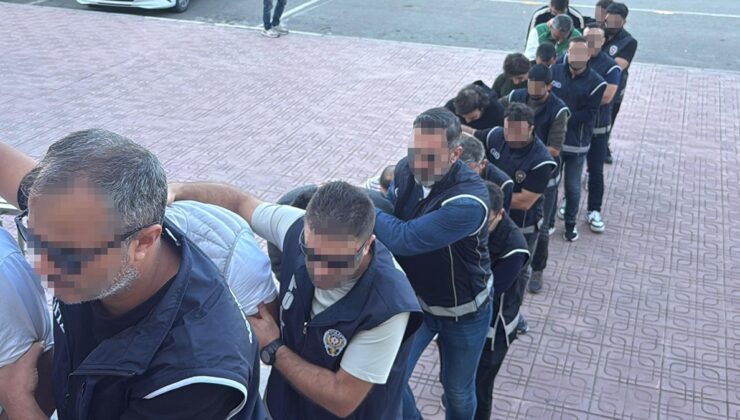 Bodrum'da düzensiz göçmenleri taşıyan botun batmasına ilişkin 17 kişi yakalandı