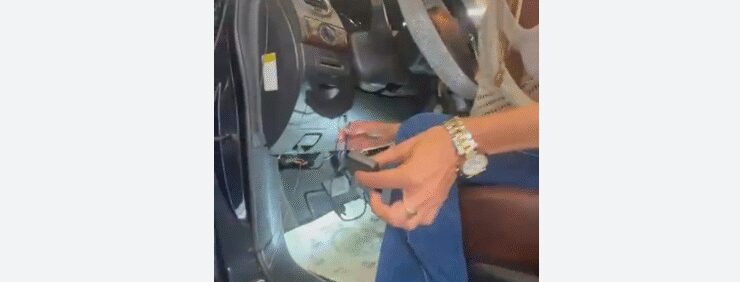 Boşanmak isteyen karısının aracına takip cihazı taktırdığı ortaya çıktı!
