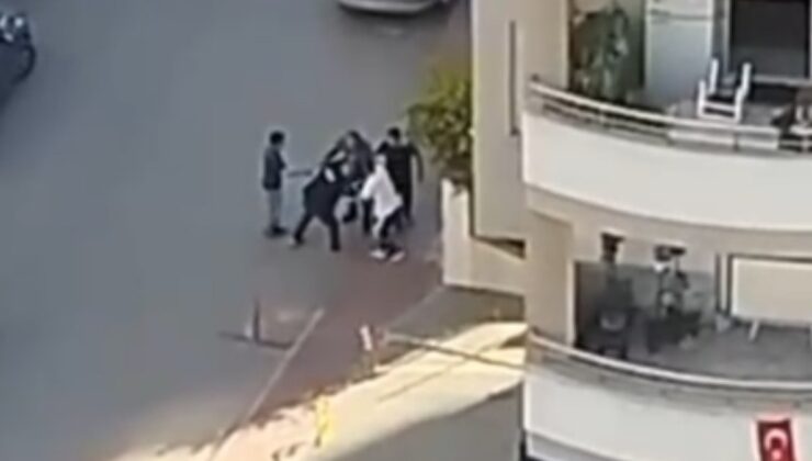 Bu kadarına pes! Tartıştıkları kuryeye grup halinde saldırdılar