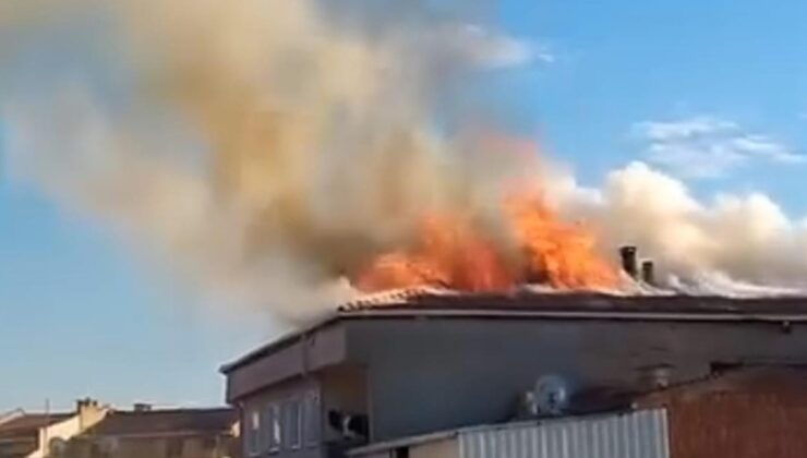 Bursa İnegöl’de 5 katlı apartmanın çatısında yangın