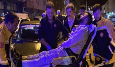 Bursa'da seyir halindeyken fenalaşan sürücü refüje çarptı