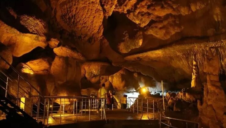 Büyük sır çözüldü! Köyün tepesindeki hazine ortaya çıktı. Duyanlar sadece bunun için Türkiye'ye geliyor
