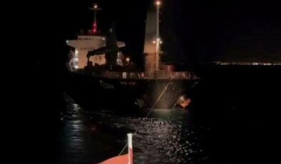 Çanakkale Boğazı’nda arızalanan gemi güvenli bölgeye demirletildi