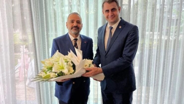 CHP'li başkan görevi ev hapsinde devretti