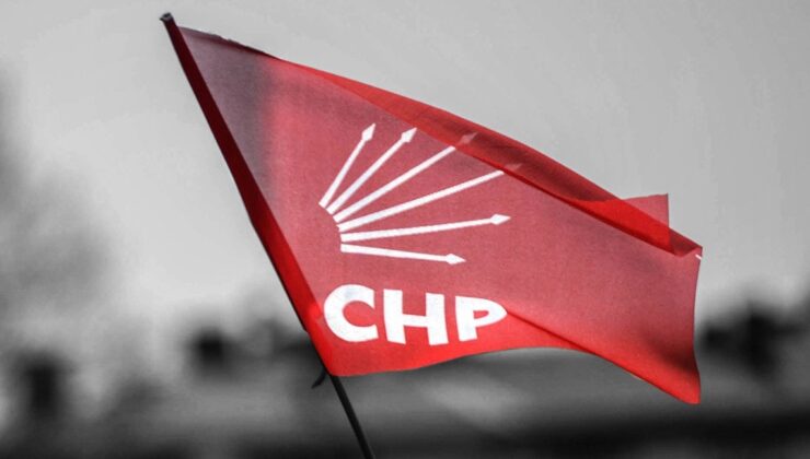 CHP'li kadın kolları yöneticileri istifa etti