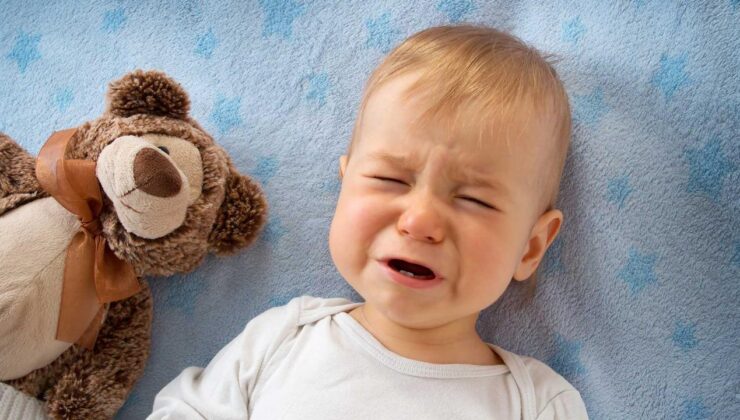 Çocuğunuzun kasığında şişlik varsa dikkat! Acil ameliyet gerekebilir