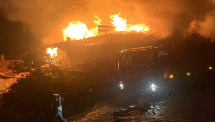 Çorum'da yangın:3 ev kül oldu!