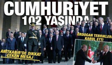 Cumhurbaşkanı Erdoğan ve devlet erkanı Anıtkabir’de: Yolumuzdan dönmeyeceğiz
