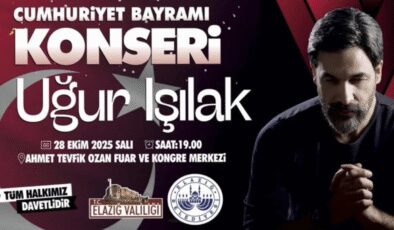 Cumhuriyet Bayramı’nda “AKP marşçısı” sahnede