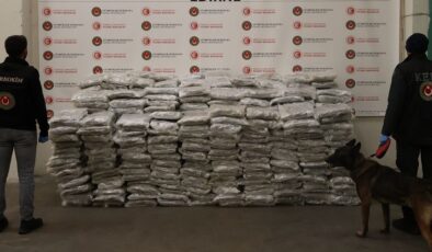 Edirne'de sınır kapılarında 524 kilo 336 gram uyuşturucu ele geçirildi