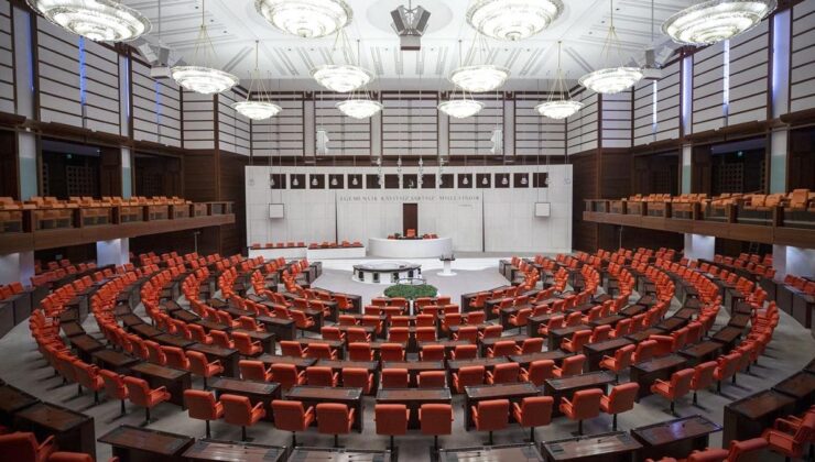 Erdoğan gelince salonu dolduran vekiller gidince meclisi boş bıraktı! Yoklamada çoğunluk sağlanamadı