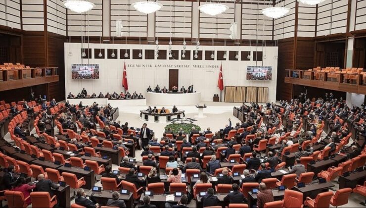 Eski AKP’li vekil partisinin uyardı: “Vahim hatadan mutlaka dönülmeli”