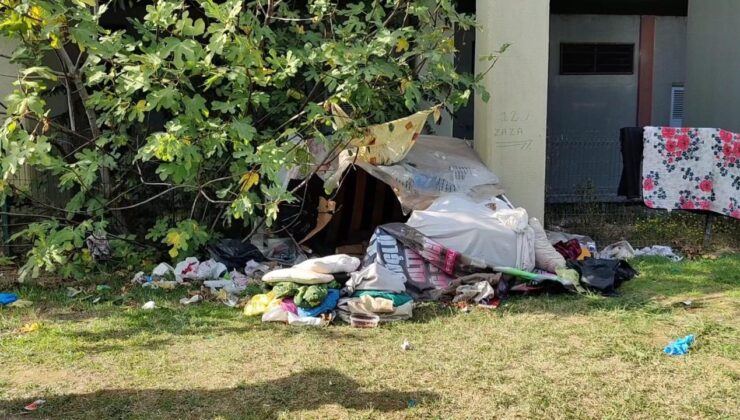 Eyüpsultan’da tramvay durağının yanında kalan bir kişi ölü bulundu