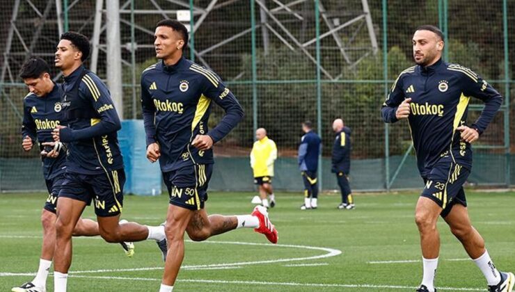 Fenerbahçe, günü çift idmanla bitirdi