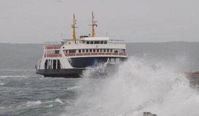 Fırtına Marmara'ya yaklaştı sefer iptalleri başladı
