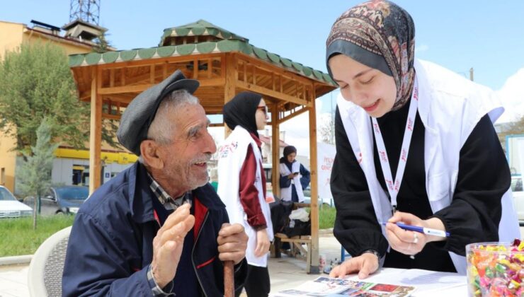 Genç Yeryüzü Doktorları çalışmalarıyla örnek oluyor