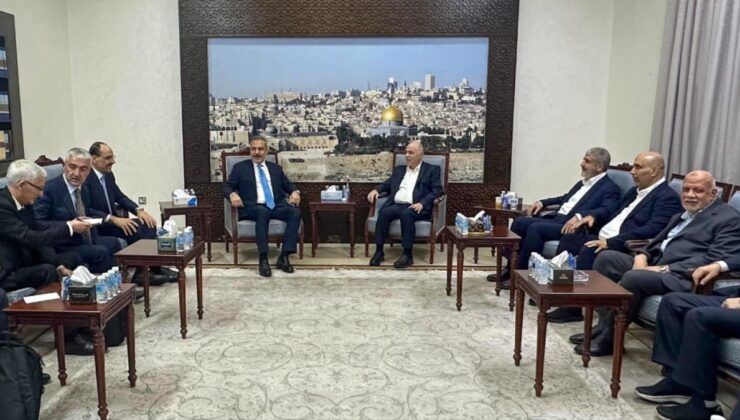 Hakan Fidan, Hamas üyeleriyle görüştü
