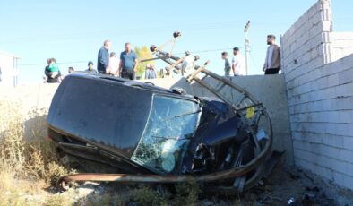 Hakkari’de düğün yolunda feci kaza: 6 yaralı