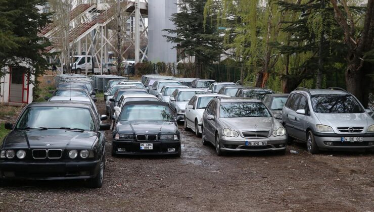 İstanbul merkezli 12 ilde ‘change’ araç operasyonu: 74 gözaltı