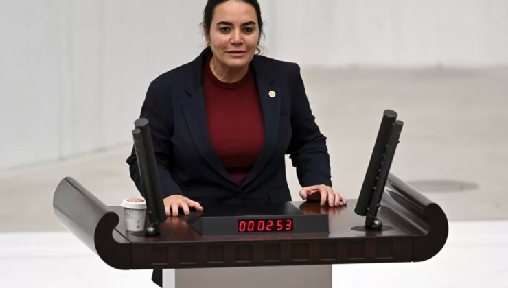 İYİ Partili Türkeş, Kurtulmuş’un Kürtçe konuşmasına tahammül edemedi! Yaptığı çağrı skandal