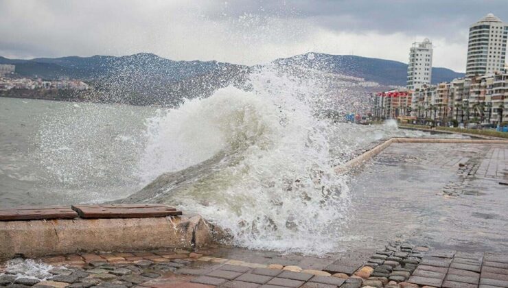 İzmir ve Kuzey Ege için fırtına uyarısı
