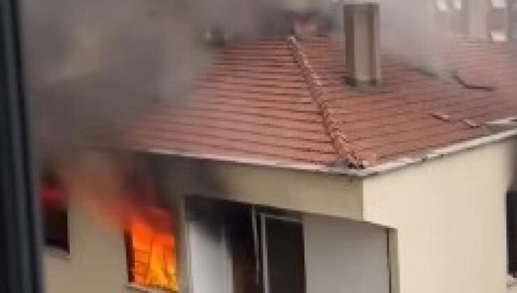 Kadıköy’de metruk binada çıkan yangın paniğe neden oldu