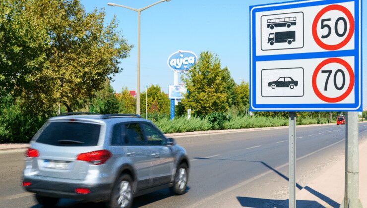 Kafa karıştıran trafik levhaları kaldırıldı: Sürücüler cezalardan yılmıştı