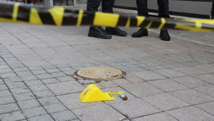Kağıthane'de kadın cinayeti! 15 el ateş etti…
