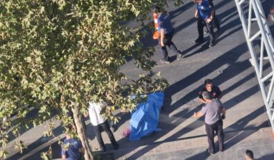 Kaldırımda yürürken feci son! Hayatını kaybetti