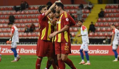 Kayserispor Kupa’da turladı, yeni hocasıyla ilk galibiyet sevincini yaşadı