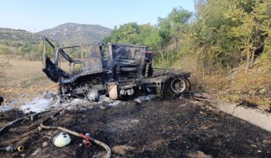 Kaza yapan TIR küle döndü!