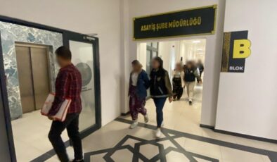 Kocaeli'de evlere dadanan hırsızlar yakalandı