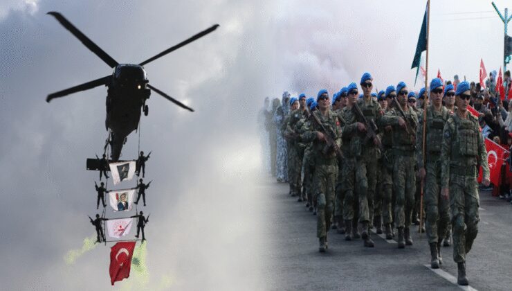 Komandolardan 29 Ekim'e özel 'üzüm salkımı' gösterisi