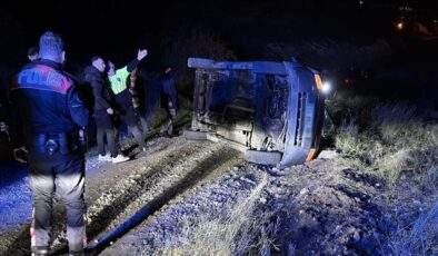 Kütahya’da polisin ‘dur’ ihtarına uymayan sürücü kaza yaptı
