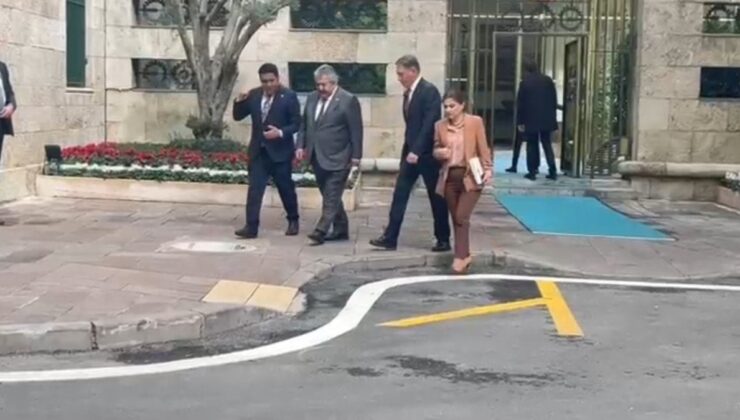 Meclis açılışına katılmayan CHP'den Kurtulmuş ile ilk temas