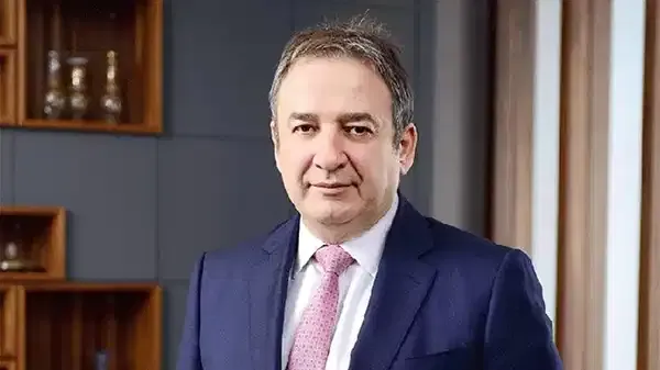 Şişecam eski Başkanı'na yurtdışı yasağı