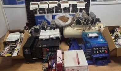Sivas'ta kaçakçılık operasyonu: 4 kişi yakalandı