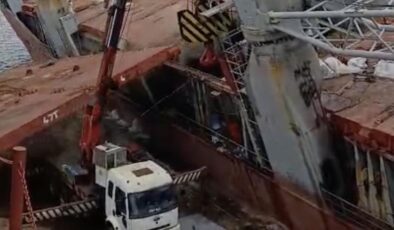 Son dakika: Tuzla’da dev gemi yan yattı: Ölü ve yaralı işçiler var