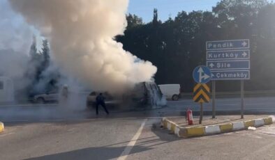 Sultanbeyli’de çarpışan araç alev topuna döndü