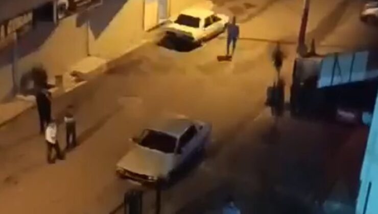 Tartıştıkları 2 kişiyle ayırmaya çalışanı dövdüler