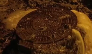 Tekirdağ’da sağanak yağışta altyapı çöktü, rögarlar taştı