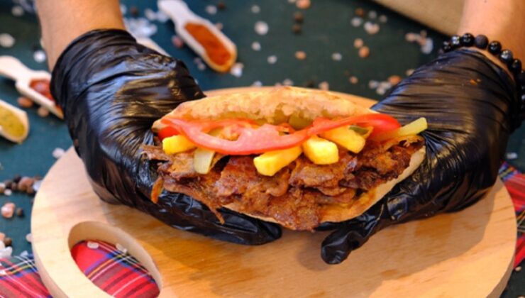 Tombik dönerin fiyatı sosyal medyayı ikiye böldü! Boykot çağrısı bile yapıldı