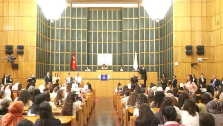 Türkiye ayağa kalkmıştı…  Meclis’teki 'Apo' sloganına AKP’den DEM Parti’ye sert tepki