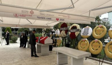 Ünlü oyuncu Arif Erkin Güzelbeyoğlu son yolculuğuna uğurlandı