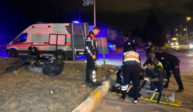 Uşak'ta feci kaza: 1'i ağır 2 yaralı