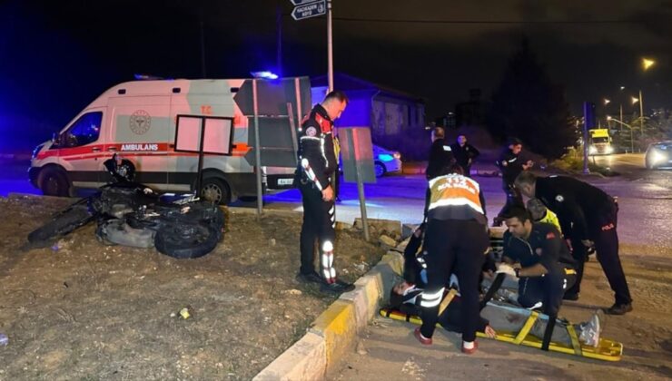 Uşak'ta feci kaza: 1'i ağır 2 yaralı