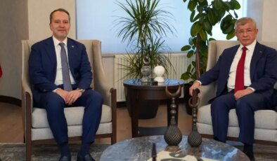 Yeniden Refah ve Gelecek Partisi Birleşiyor mu?