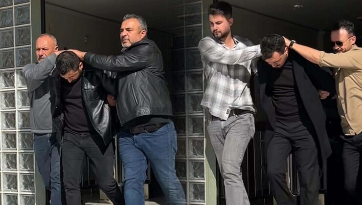 Yüksek sesle müzik dinleme kavgası: 4 bekçi bıçaklandı