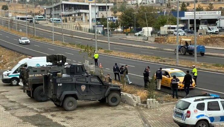 Yurt genelindeki denetimlerde 169 göçmen kaçakçısı yakalandı