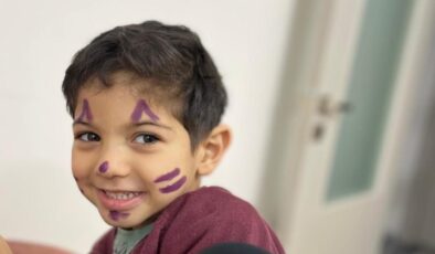 3 yaşındaki Beykan hayatta kalabilmek için acil ilik nakli bekliyor